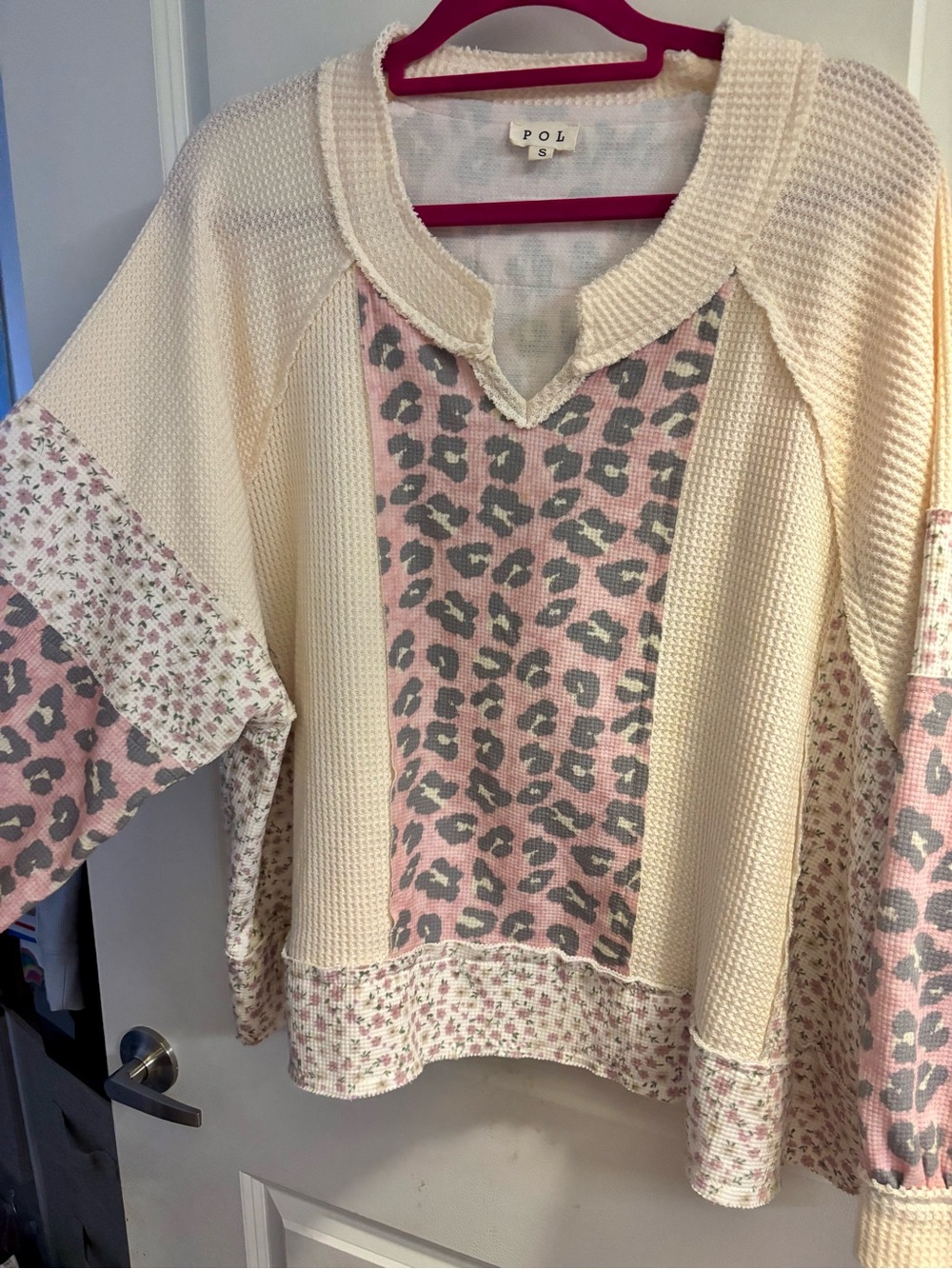 POL Oversized Leopard Sweatshirt Waffle Knit - Picture 2 of 4